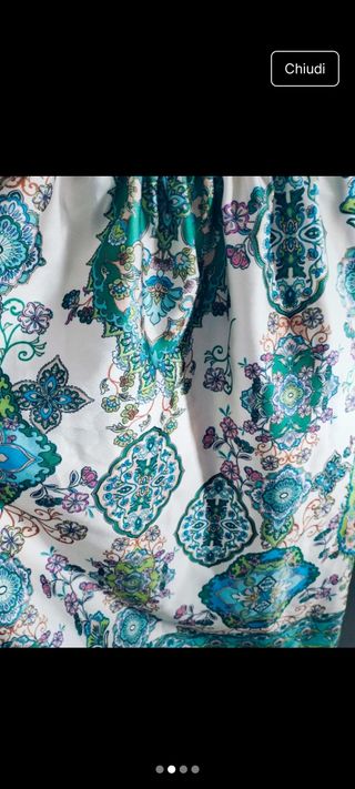 Canotta estiva multicolor con fiocco sulla spalla