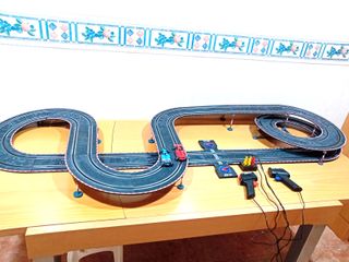 CIRCUITO DE SCALEXTRIC COMPACT 1/43.