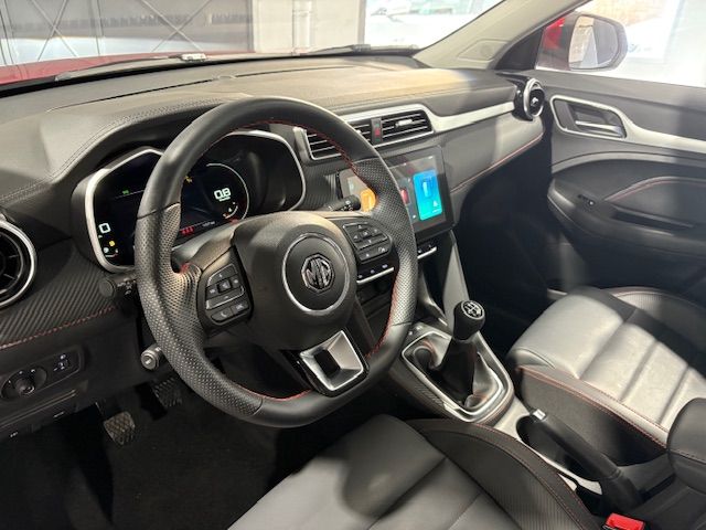MG ZS 1.5 VTI TECH LUXURY 2024, foto 2