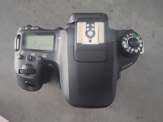 Canon EOS 77D con Objetivo EF-S 10-18mm