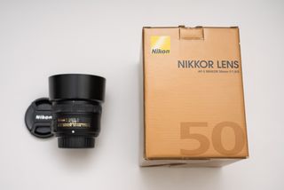 Cámara reflex Nikon D750 y objetivo 50mm f1.8G