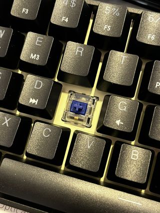 TECLADO MECANICO GK61