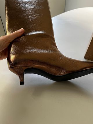 Botas Zara doradas-cobre talla 39 NUEVAS