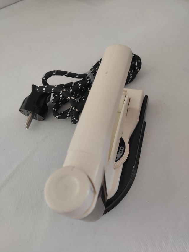 Plancha viaje vintage BER 808-SP