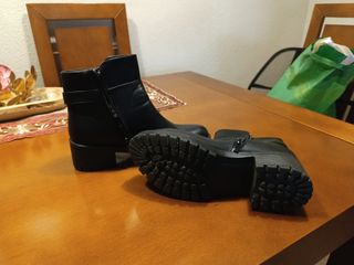 Botines negros mujer - talla 39. Sin marca estrena