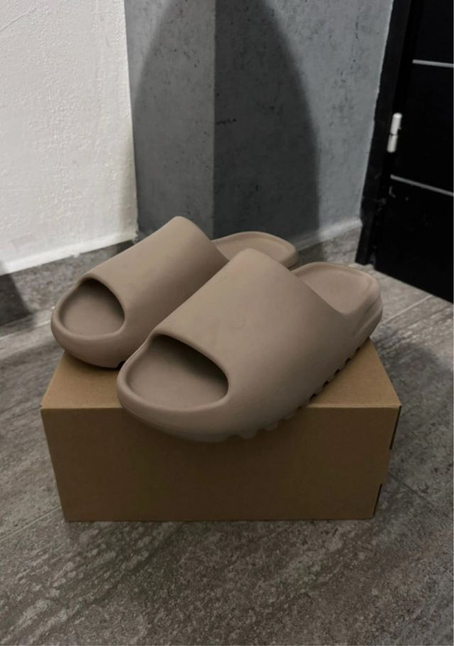 ADIDAS Yeezy Slide Beige - Ciabatte