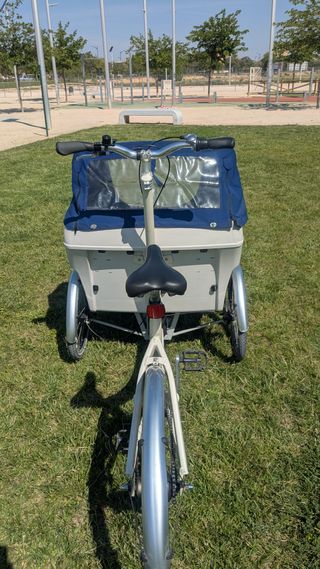 BICICLETA PARA LLEVAR A NIÑOS