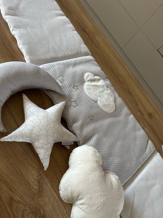 Chichonera Petit Praia + cojines+ juego sabanas.