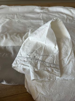 Chichonera Petit Praia + cojines+ juego sabanas.