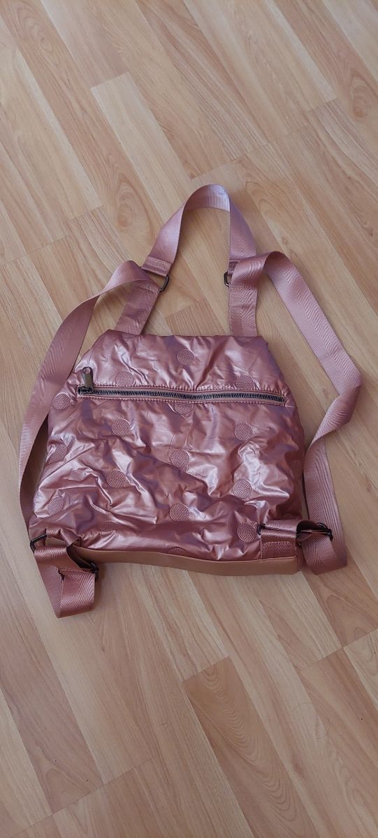 Mochila antirrobo rosa