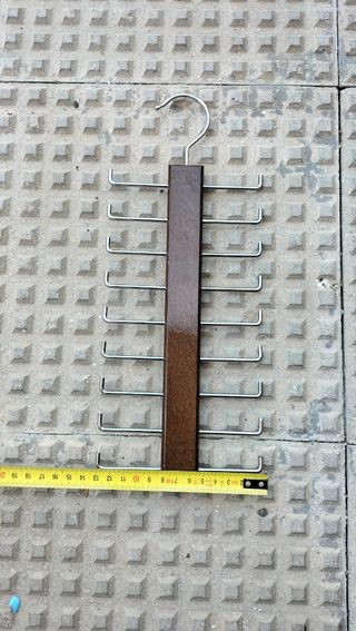 Colgador de corbatas - 18 ganchos