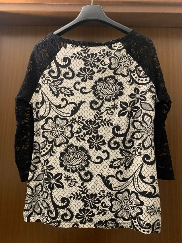 Maglia Sandro Ferrone panna e nera pizzo