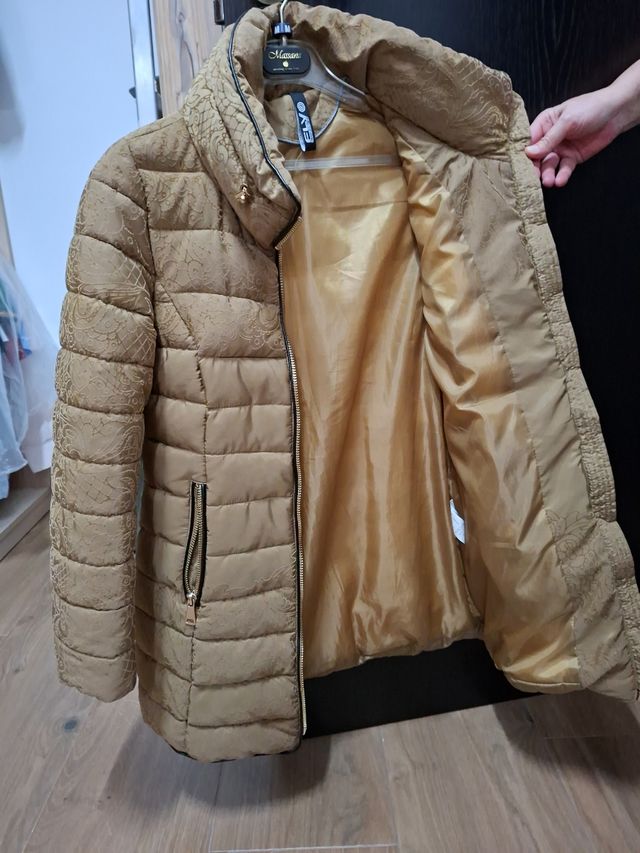 Abrigo acolchado, similar a desigual