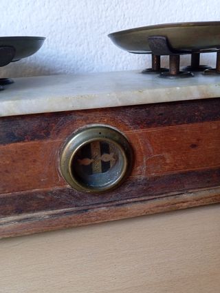 Balanza farmacia antigua (Solo balanza)