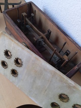 Balanza farmacia antigua (Solo balanza)