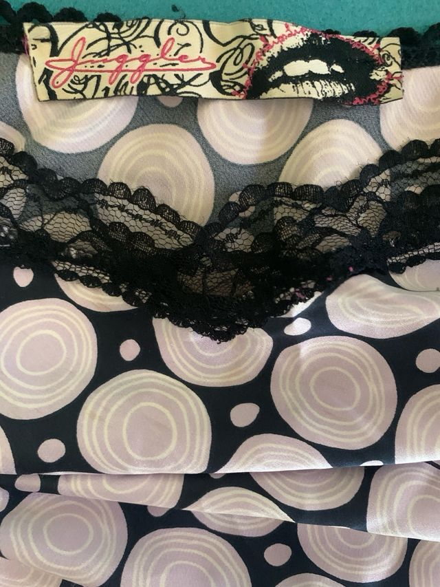 Top Juggler lilla e nero pizzo