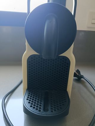 Cafetera Nespresso Delonghi - Crema