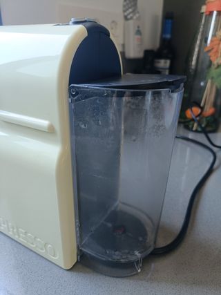 Cafetera Nespresso Delonghi - Crema