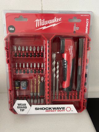 ESTUCHE MILWAUKEE BROCAS Y PUNTAS - ADAPTADOR ANGU
