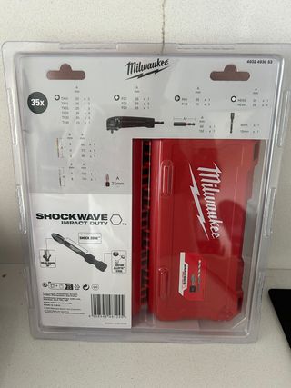 ESTUCHE MILWAUKEE BROCAS Y PUNTAS - ADAPTADOR ANGU