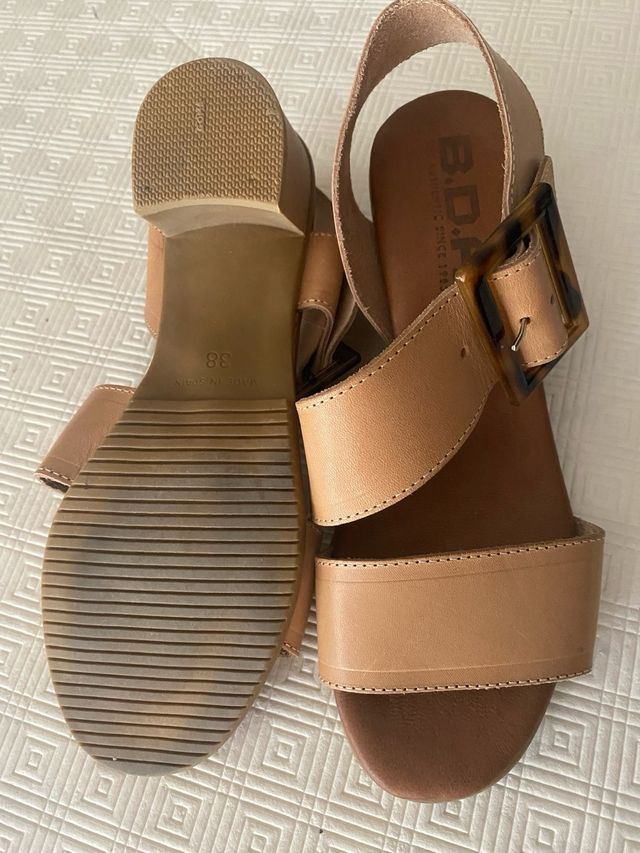 Sandalias BDA beige mujer