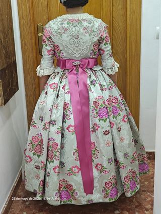 Traje de Fallera beige y rosa