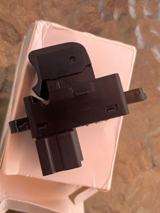 Interruptor elevaluna qashqai