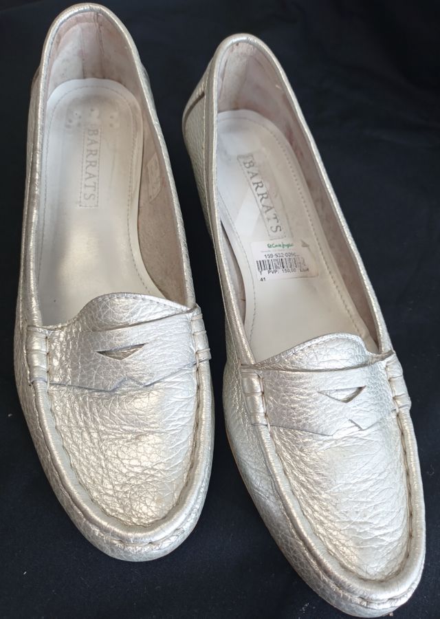 Zapatos mujer Barrats gris plata 