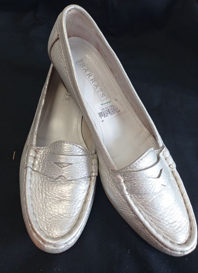 Zapatos mujer Barrats gris plata 