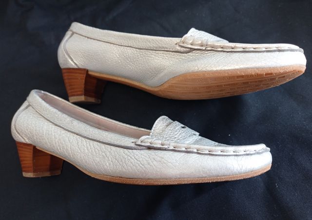 Zapatos mujer Barrats gris plata 