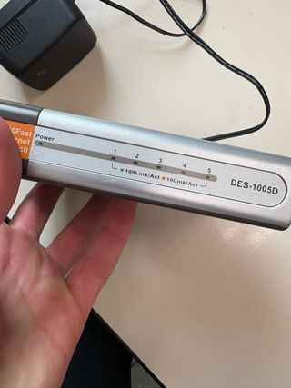 Switch D-Link DES-1005D 5 puertos