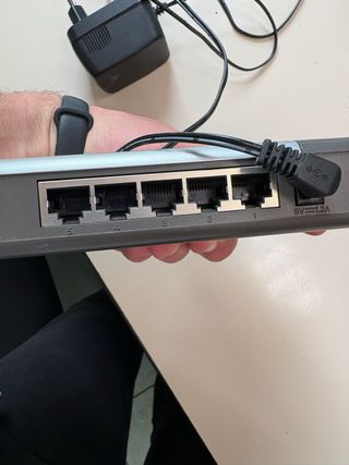 Switch D-Link DES-1005D 5 puertos