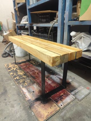 Banco artesanal madera-metal
