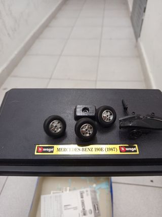 Mercedes-Benz 190E Burago Maqueta