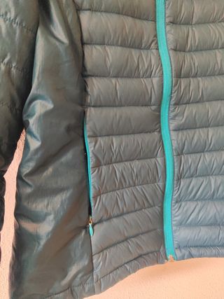 Chaqueta Quechua plumas verde