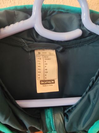 Chaqueta Quechua plumas verde