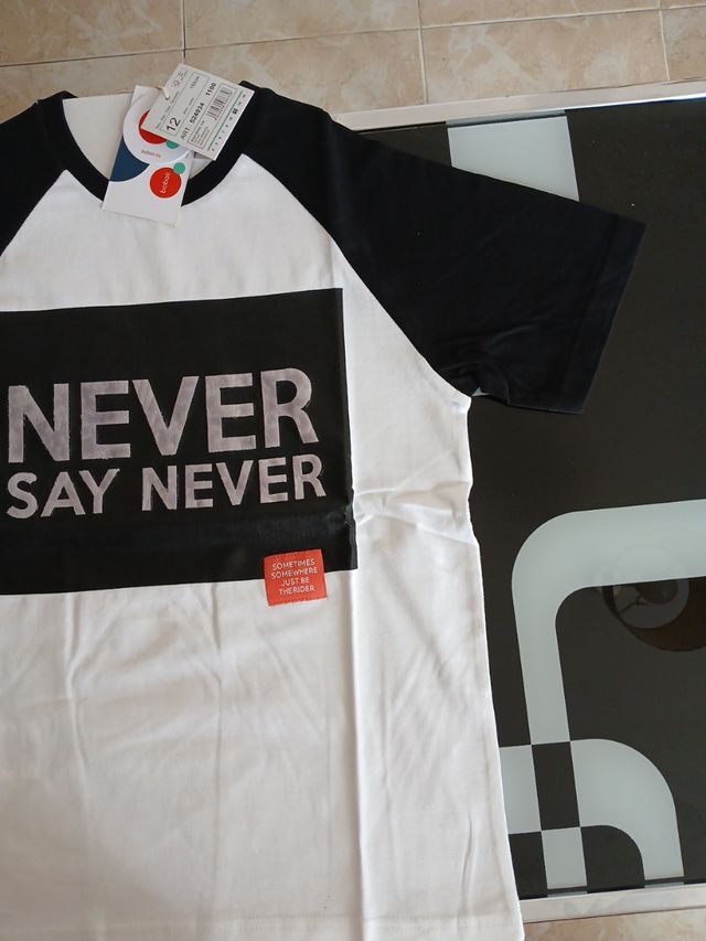 Camiseta niño Never Say Never
