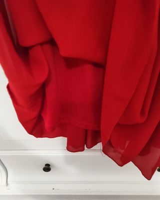 Vestido rojo de invitada boda fiesta