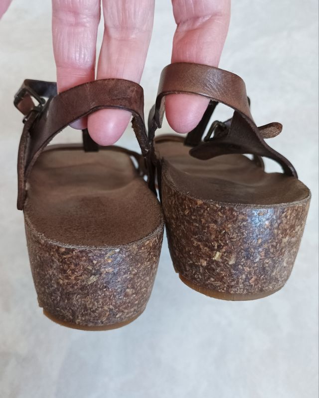 Sandali in pelle e strass