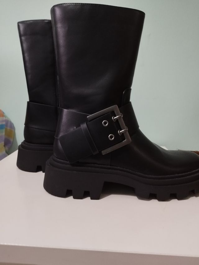 Botas negras plataforma nuevas con etiqueta
