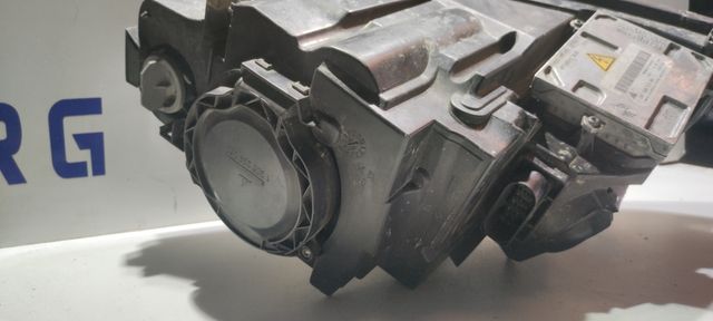 Faro Audi A4 Xenón derecho