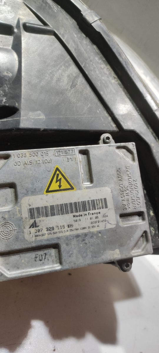 Faro Audi A4 Xenón derecho