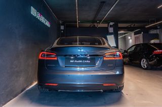 Tesla Model S P85+ Sepercharger gratis