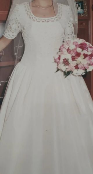 Vestido novia blanco crema