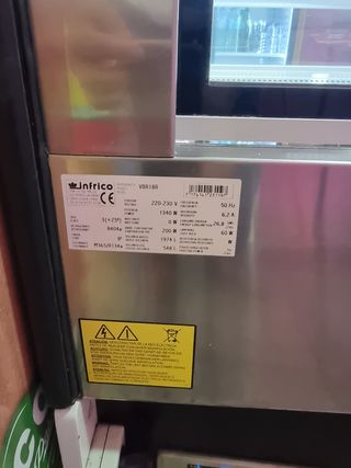 Vitrina Infrico - Pastelería