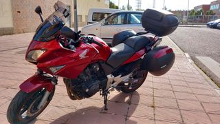 Honda CBF600S (2006) con extras