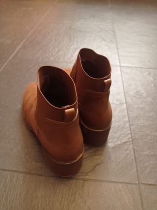 Botines Stradivarius marrón
