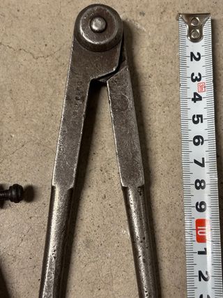 Juego compases antiguos y triscador