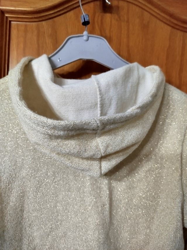 ¡REBAJA! Chaqueta con capucha