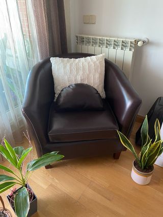 Sillón marrón polipiel - Diseño